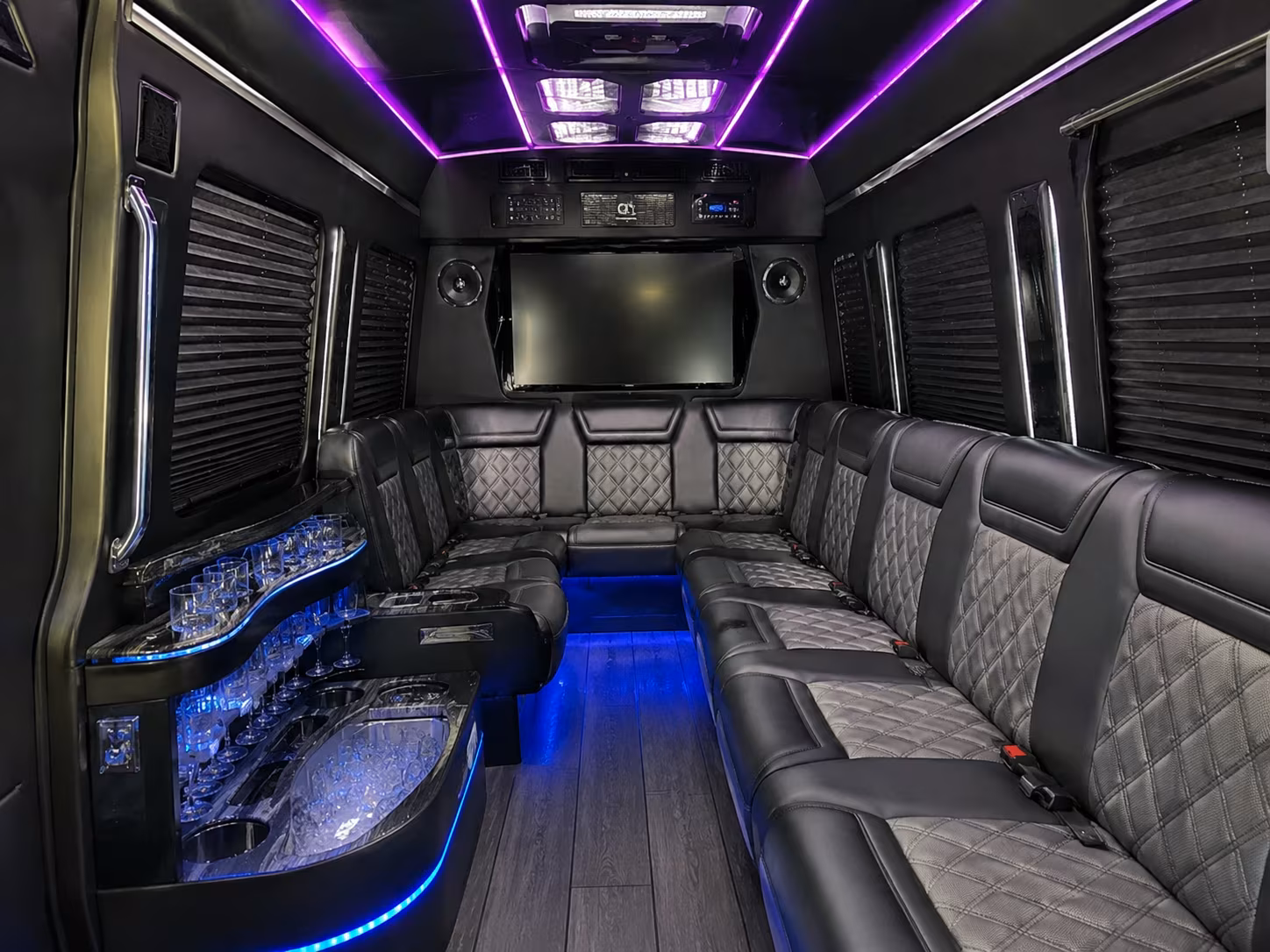 corporate and group event shuttle service in lynwood