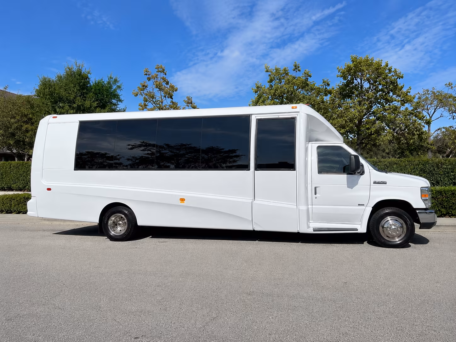 heading to temecula get your group there together on one bus