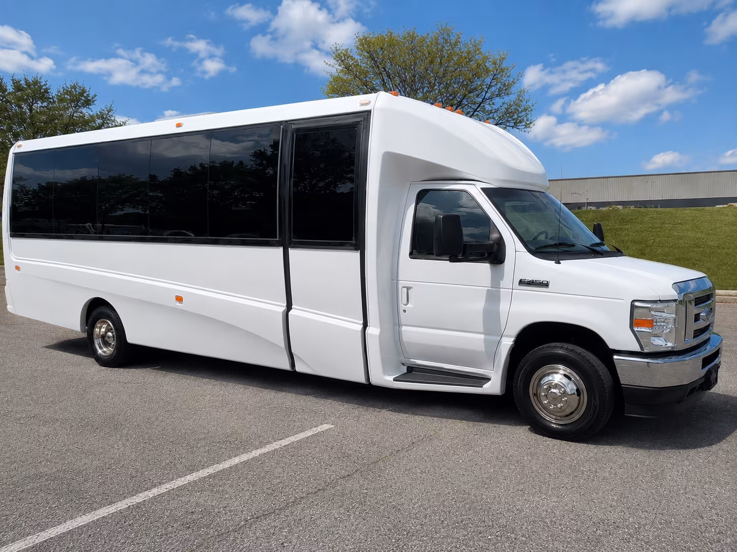 how your starting location and deadhead miles affect charter bus rates in lynwood