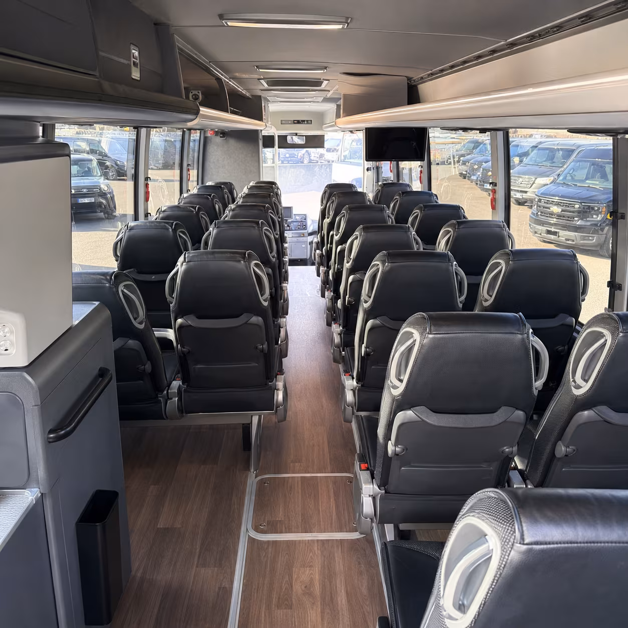 lakewood employee shuttle bus rentals in lakewood
