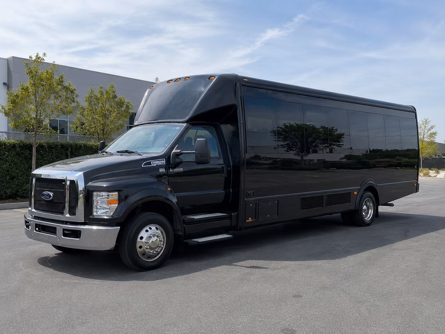 lynwood concert party bus rental