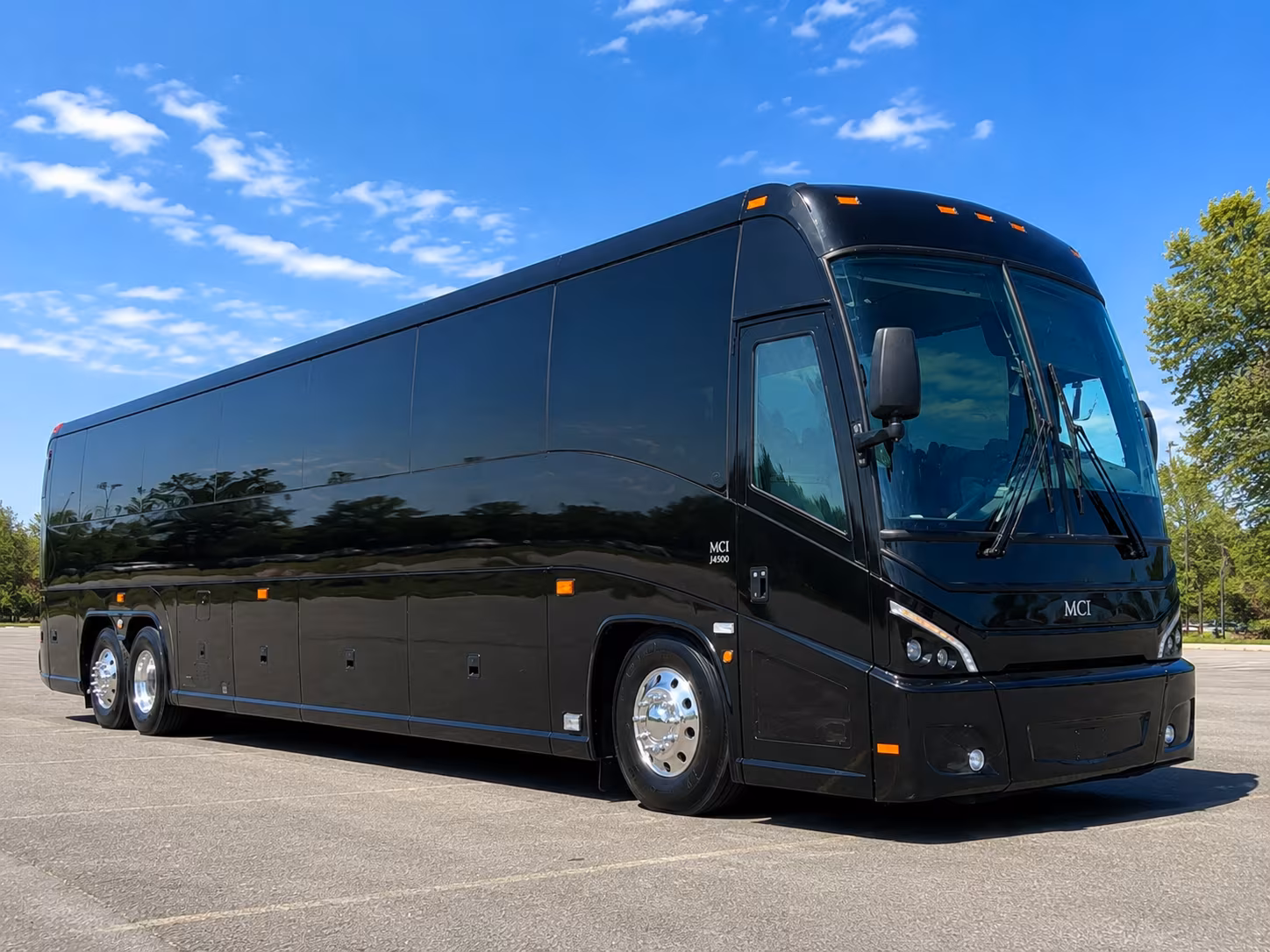 lynwoodcharterbuscompany com will help you move national guard units to jftb los alamitos on drill weekends