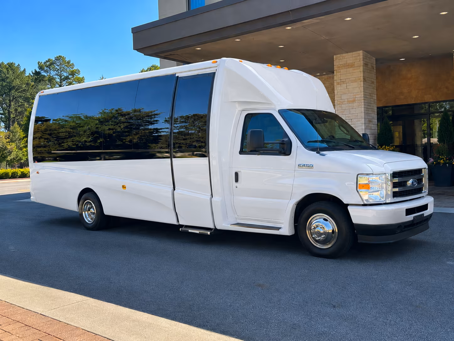 malibu wine country calls for the right sized bus