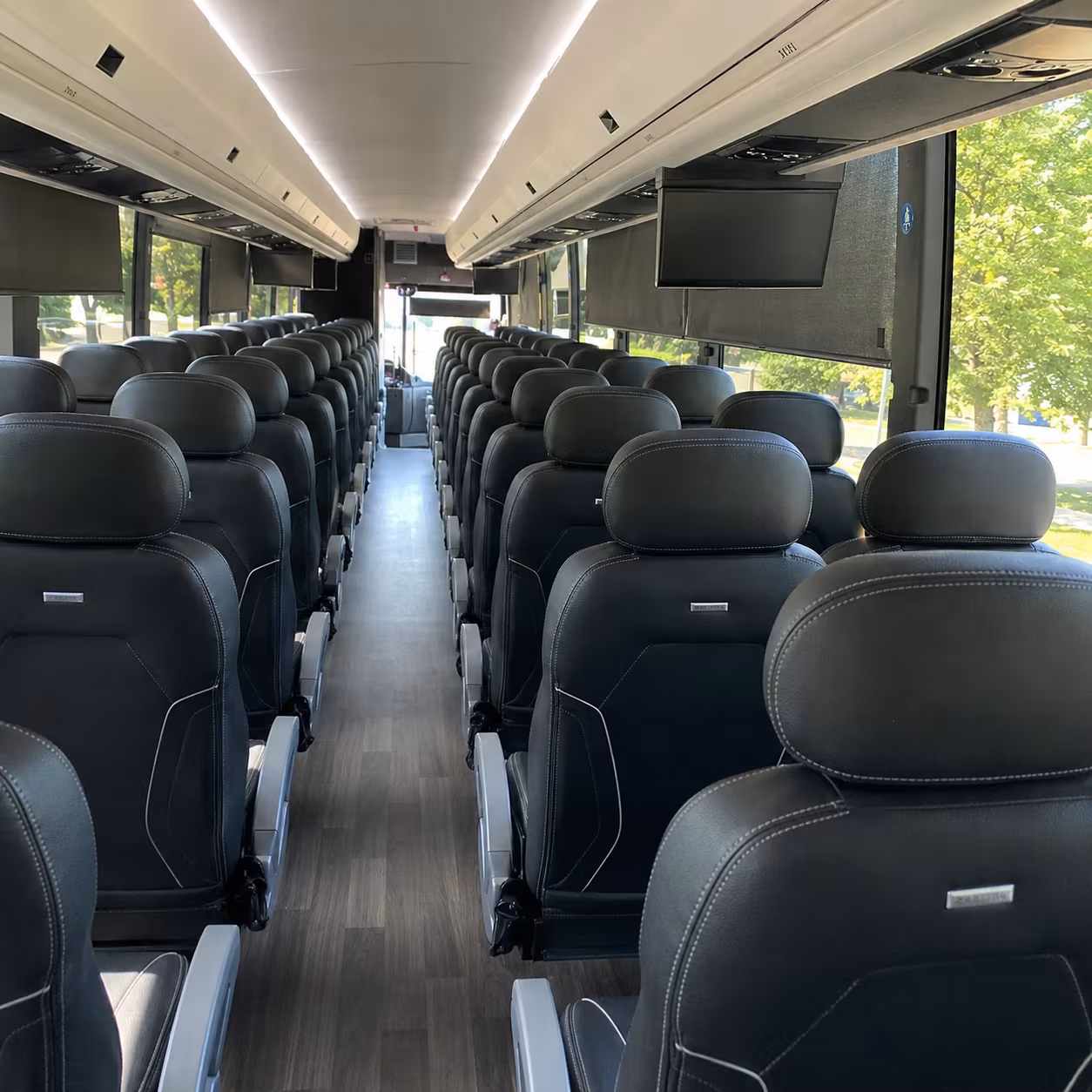 paramount charter bus transportation to paramount concerts and festivals