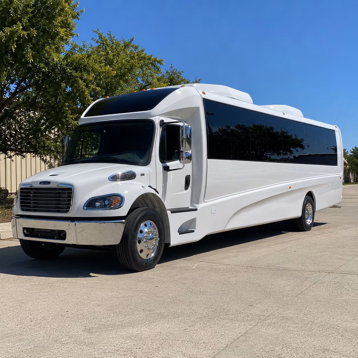 prom and school event transportation serving lynwood unified school district